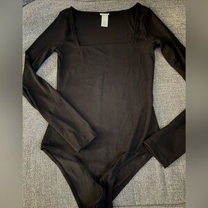 H&M black square neckline bodysuit